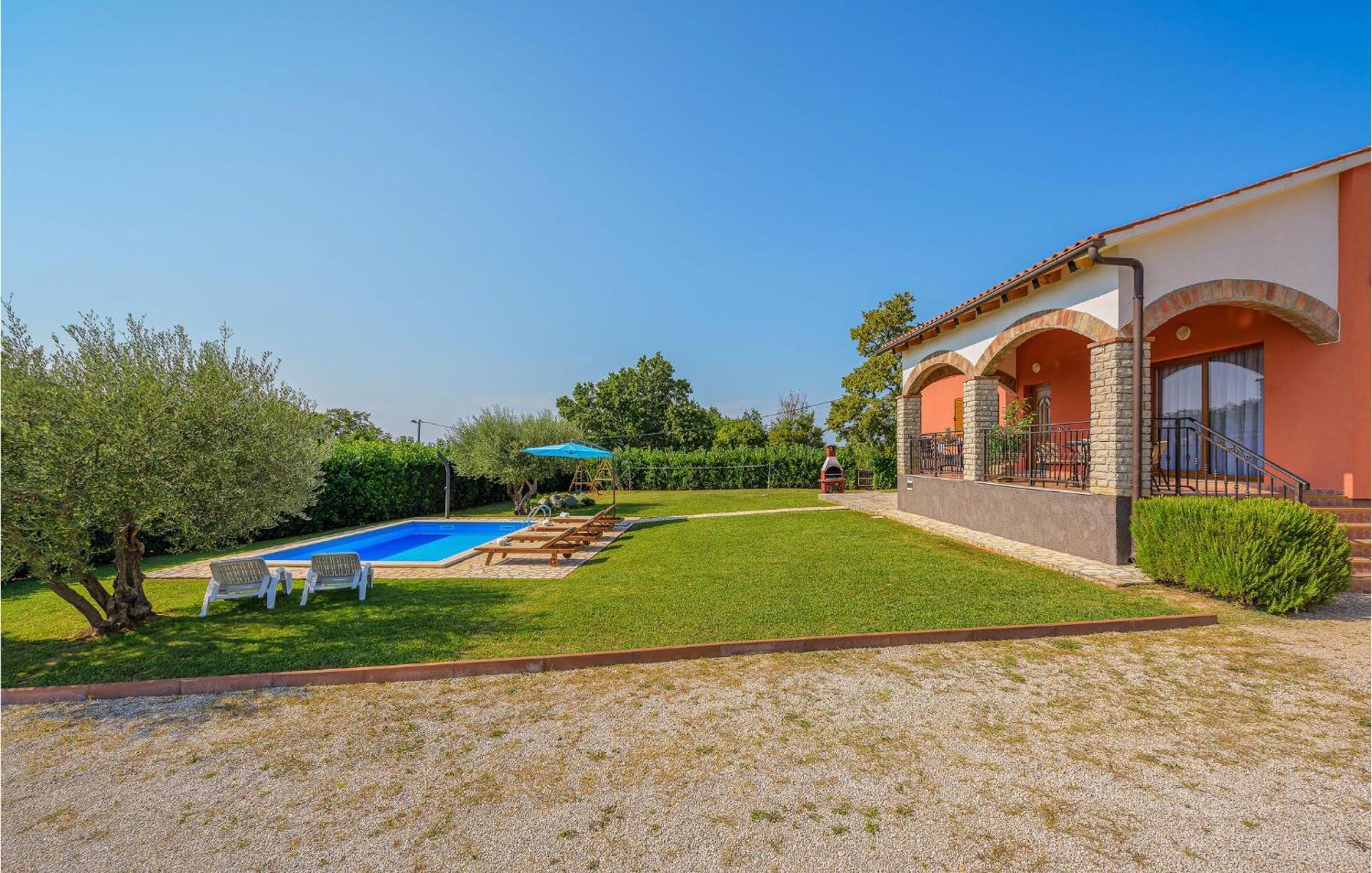 3 Bedroom Beautiful Home In Višnjan Exterior foto